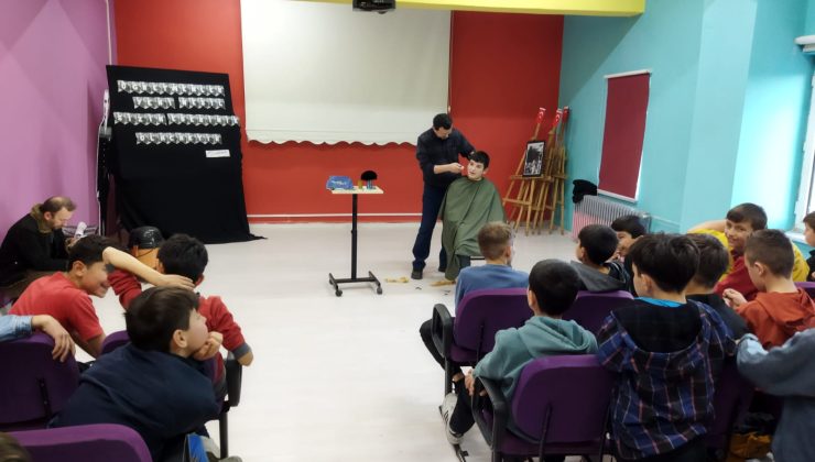 BERBERLİK MESLEĞİNİ OKULDA ÖĞRENDİLER