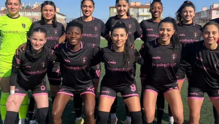 KADINLAR EVİNDE 6-0 YAPTI