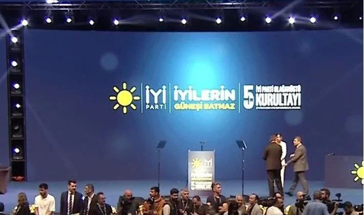 İYİ Parti 5. Olağanüstü  Kurultayını Gerçekleştiriyor