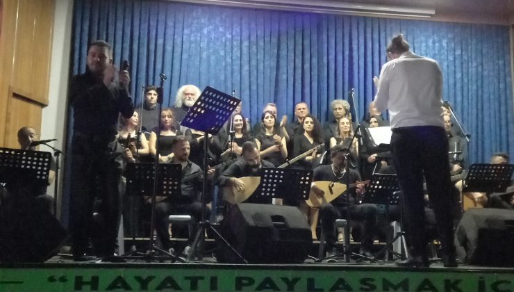 Öğretmenler Dilimizin Zenginlikleri Şölenini Türkülerle Yaşattılar