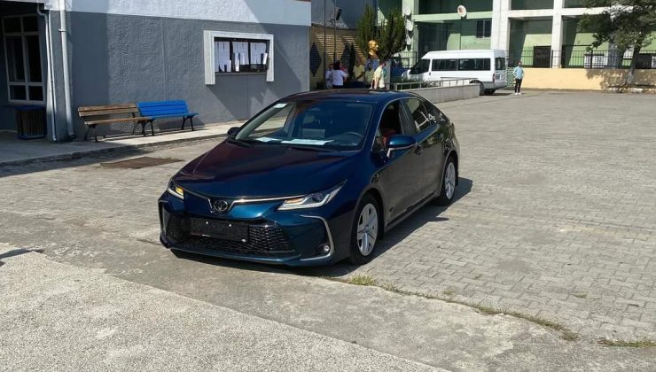 Toyota’dan Eğitime Büyük Destek!  Mehmet Necati Vidinli Mesleki ve Teknik Anadolu Lisesine Sıfır Araç Bağışı