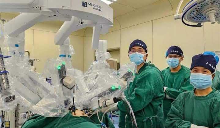 Robot Destekli Ameliyat, Tip Dünyasında Büyük Bir Dönüm Noktası Oldu