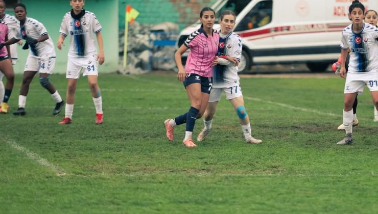 Ünye Kadın Futbol Kulübü Sahasından 1 Puanla Ayrıldı