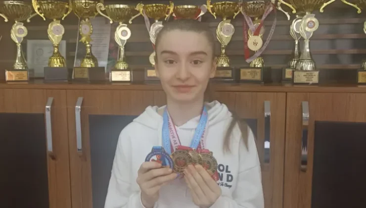  Mehmet Akif Ersoy Okulu Öğrencisi Nuriye Ecrin Uzun Türkiye Şampiyonu Oldu