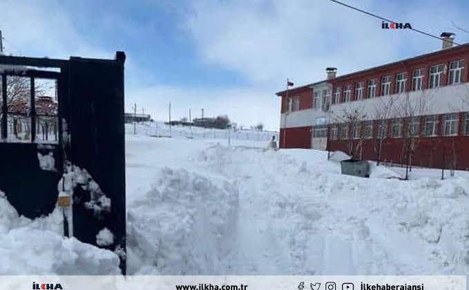 Eğitime 1 Gün Ara Verildi