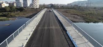 Trafik Tek Şeritten Akacak!