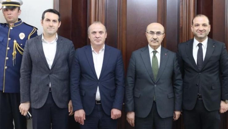 Tehdit mi ?  Gövde Gösterisi mi ?