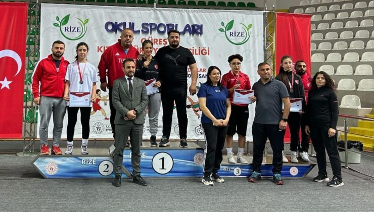 62 Kiloda Türkiye İkincisi Oldu.