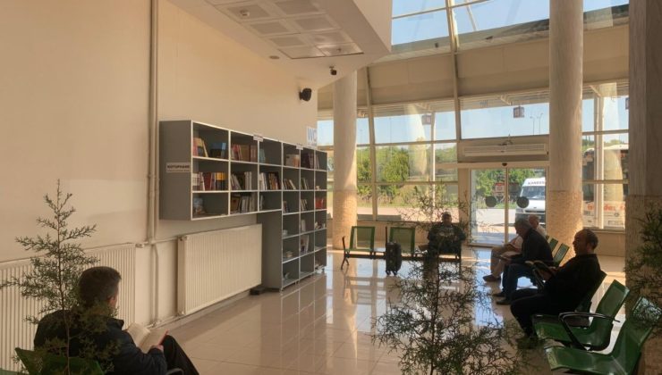 Ünye Şehirlerarası Otobüs Terminaline Mini Kütüphane