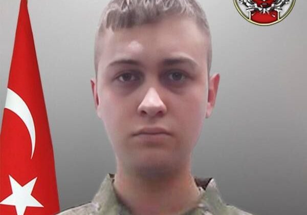 Giresun Şehidini Uğurladı