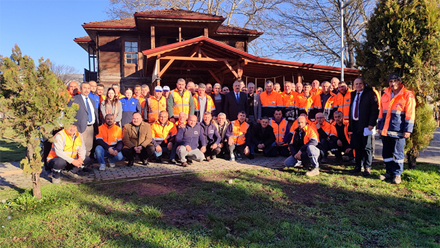 Salıpazarı Belediyesi Çalışanlarının Yüzü Güldü!