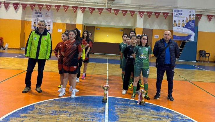 Fustal’da Gümüş Madalya Aldık.