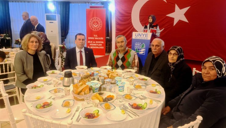 Şehit Ailelerine İftar Yemeği Verildi.