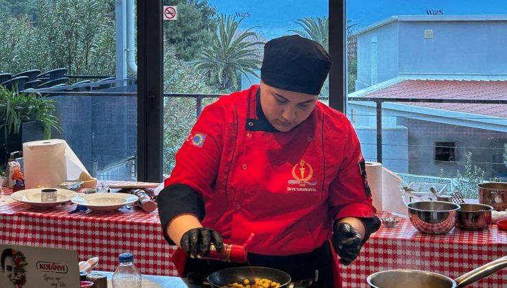 Uluslararası Yemek Festivalinde 12 Madalya Aldık.