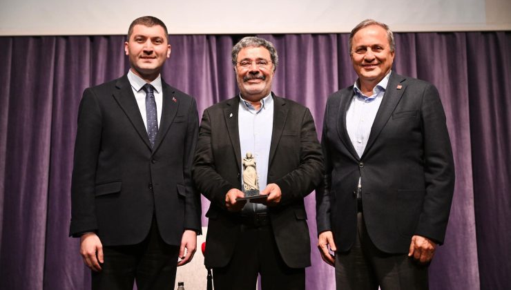 Ordu’da Kitap Günlerinin Açılışı Ahmet Ümit’le Yapıldı!