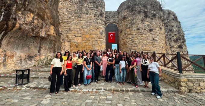 Tarihi Mirasımız Ünye Kalesini Ziyaret Ettiler.