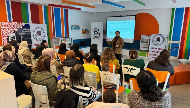 “En Geçerli Çocuk Gelişim Kitabı Annenin Yüreğinde Yazdığı Kitaptır”
