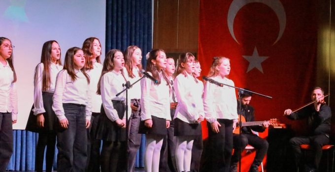 İstiklal Marşı Coşkuyla Kutlandı.