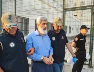 Adana’da Furkan Vakfı’na Yönelik Şafak Operasyonu.